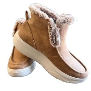 NWOT Skechers Women's BOBS Pop Ups Max - Winter Magnolia Boots